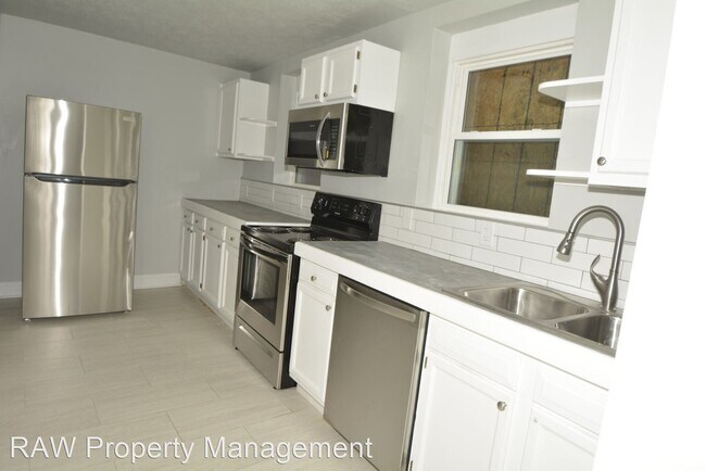 Building Photo - 3 br, 2 bath House - 808 Poplar St