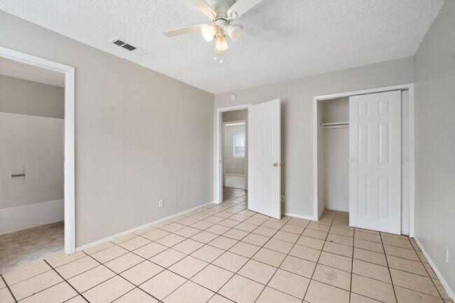 Building Photo - 1113 W Rundberg Ln