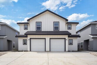 Building Photo - 6734 Summer Fest Dr
