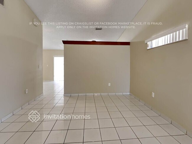 Foto del edificio - 12748 NW 102nd Ave