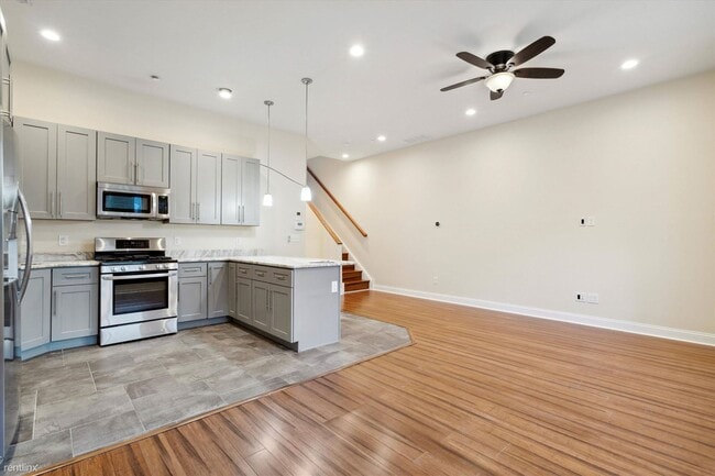 Building Photo - 4 br, 3 bath Duplex - 1528-30 INGERSOLL ST...