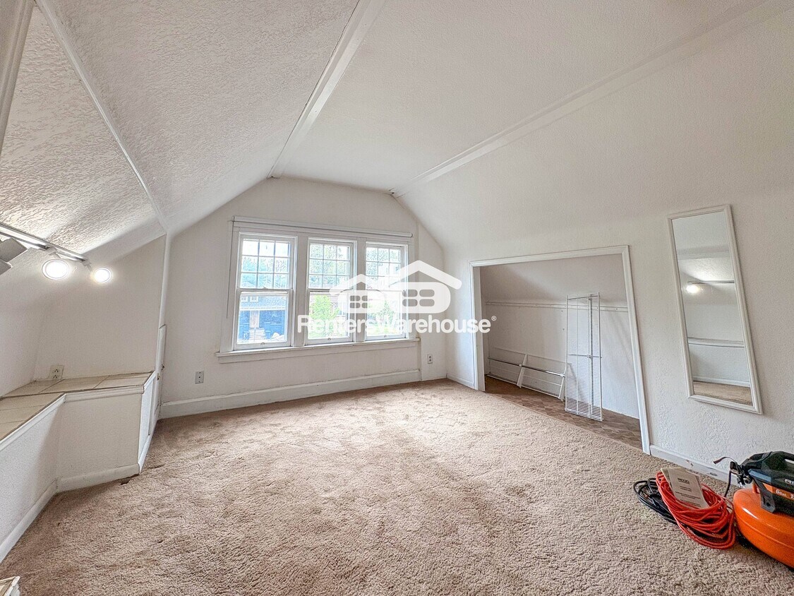 Foto principal - 2918 Grove St