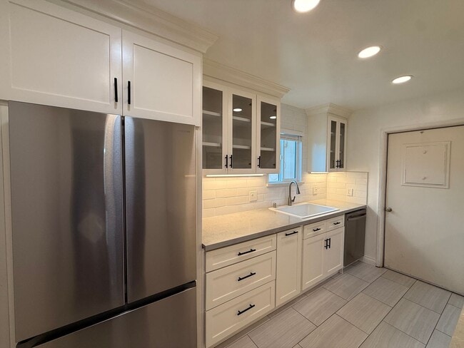 Foto del edificio - Spacious 3BR/2BA Home with A/C, Heat, Garage & Backyard in Imperial Beach!