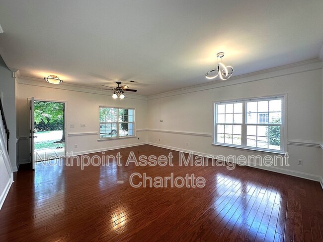 Building Photo - 6728 Evanton Loch Rd