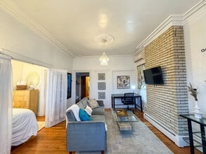 Building Photo - 282 Washington St