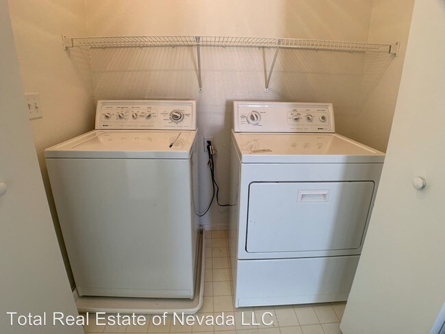 Foto del edificio - 4 br, 2.5 bath House - 6832 Crystal Rapids St