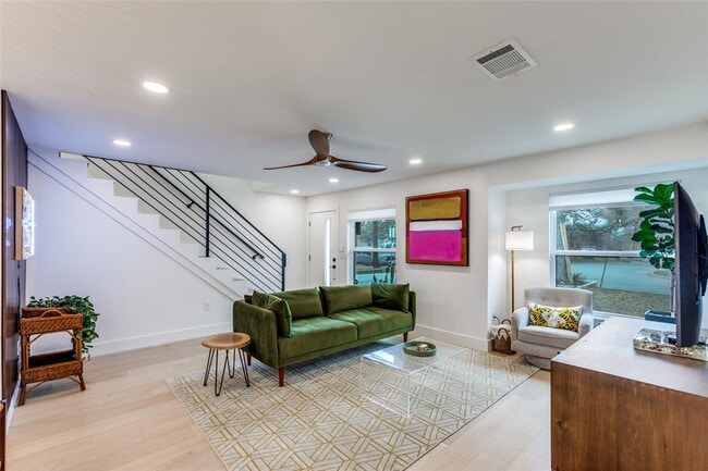 Foto del edificio - 2209 Fair Oaks Dr