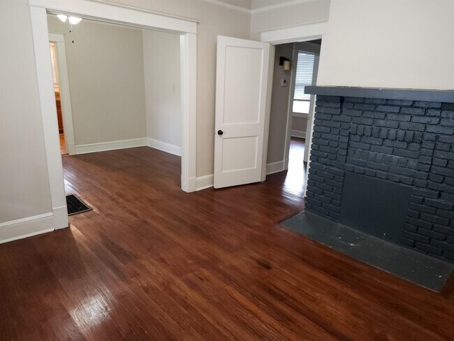 Foto del edificio - 3549 Marion Ave