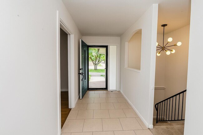 Foto del edificio - 6409 E Farmview St
