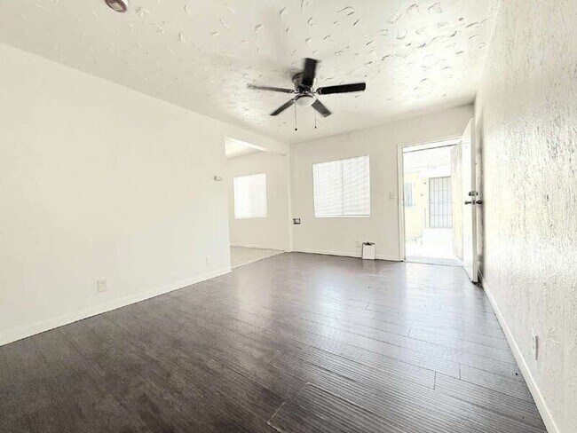 Building Photo - 8510 San Pedro St