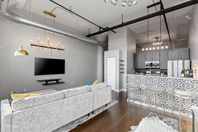 Foto del edificio - 1224 W Van Buren St