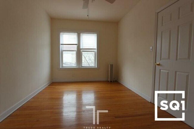 Foto del edificio - 2 bedroom in Chicago IL 60640