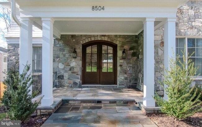 Building Photo - 8504 Meadowlark Ln