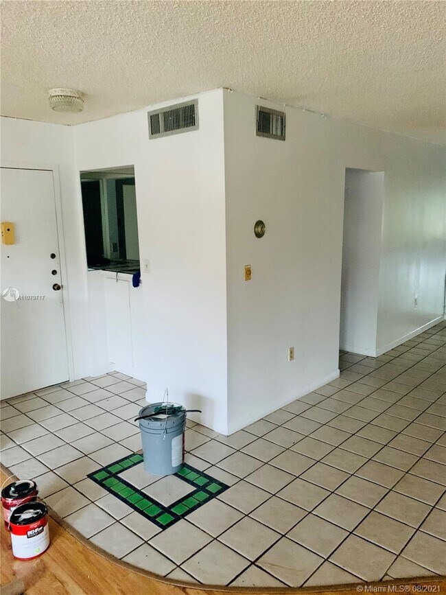 Foto del edificio - 6901 SW 147th Ave