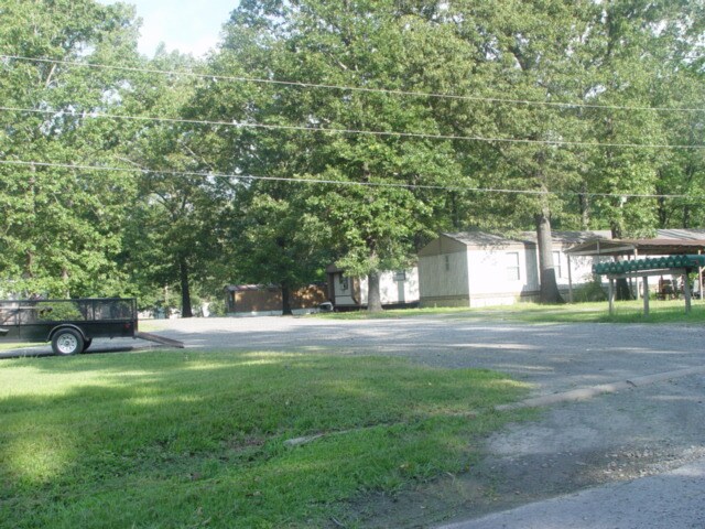 Building Photo - 301 Cherrie Ave