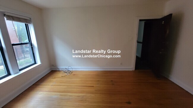 Building Photo - 3312 W Schubert Ave