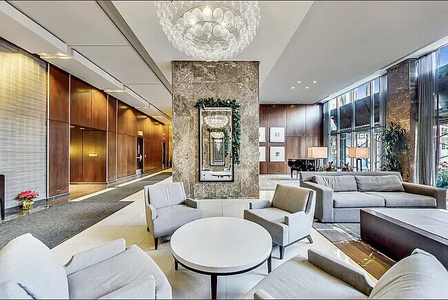 Foto del edificio - 655 W Irving Park Rd