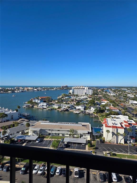 Foto del edificio - 400 Island Way