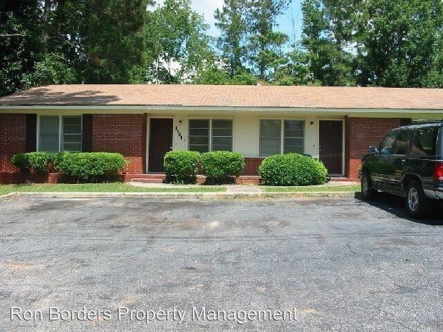 Primary Photo - 2421 University Dr