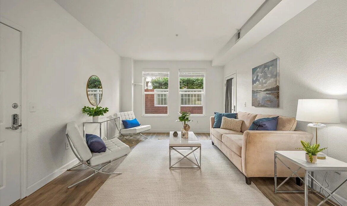 Foto principal - Charming Downtown San Jose condo located a...