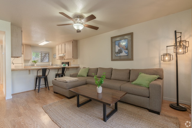 Interior Photo - Pomona West Student Apartments