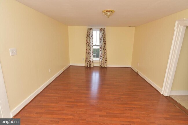 Foto del edificio - 5366 Main St