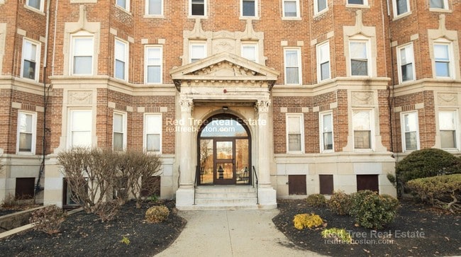 Building Photo - 1175 Boylston St