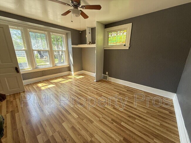 Foto del edificio - 2630 N 24th St