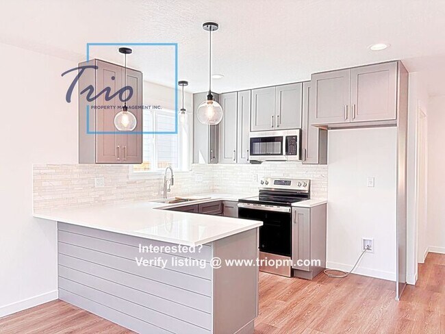 Building Photo - 811 Horn Ln