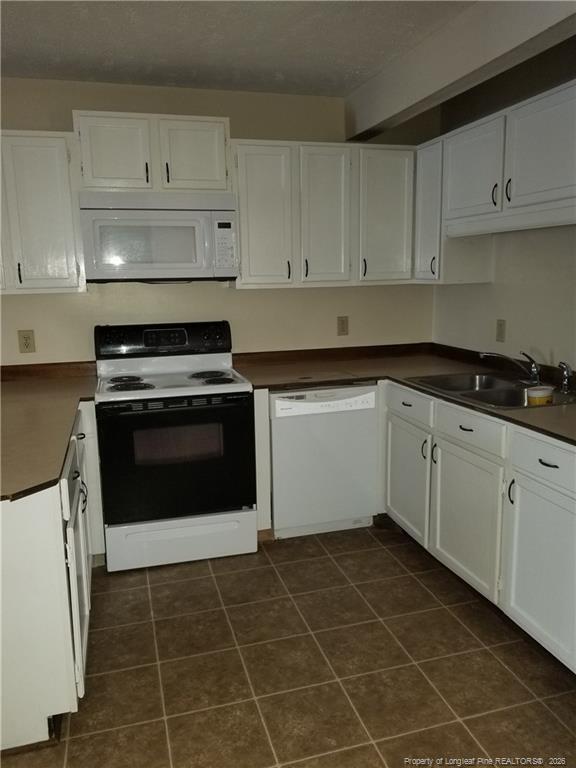 Foto del edificio - 2355 Oak St