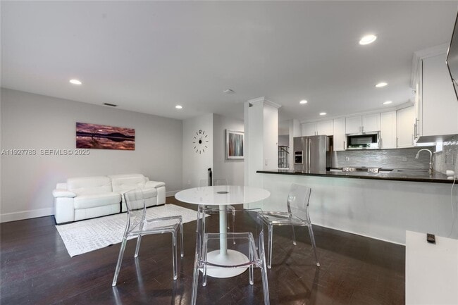 Foto del edificio - 3053 Orange St