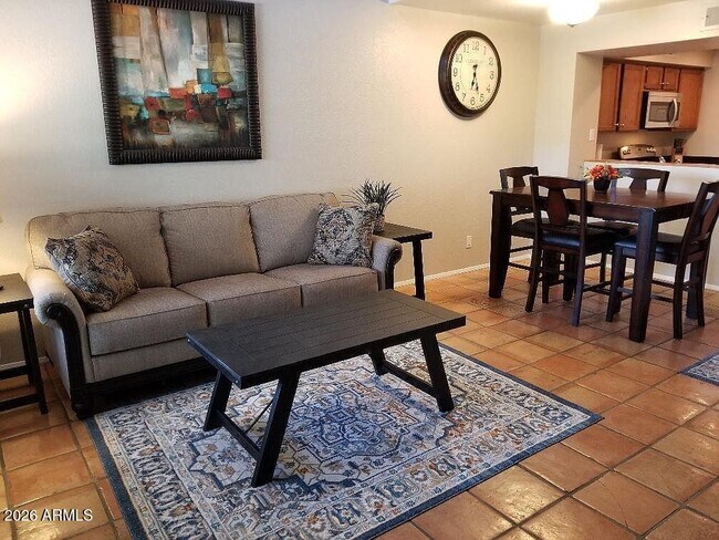Foto del edificio - 2333 E Southern Ave
