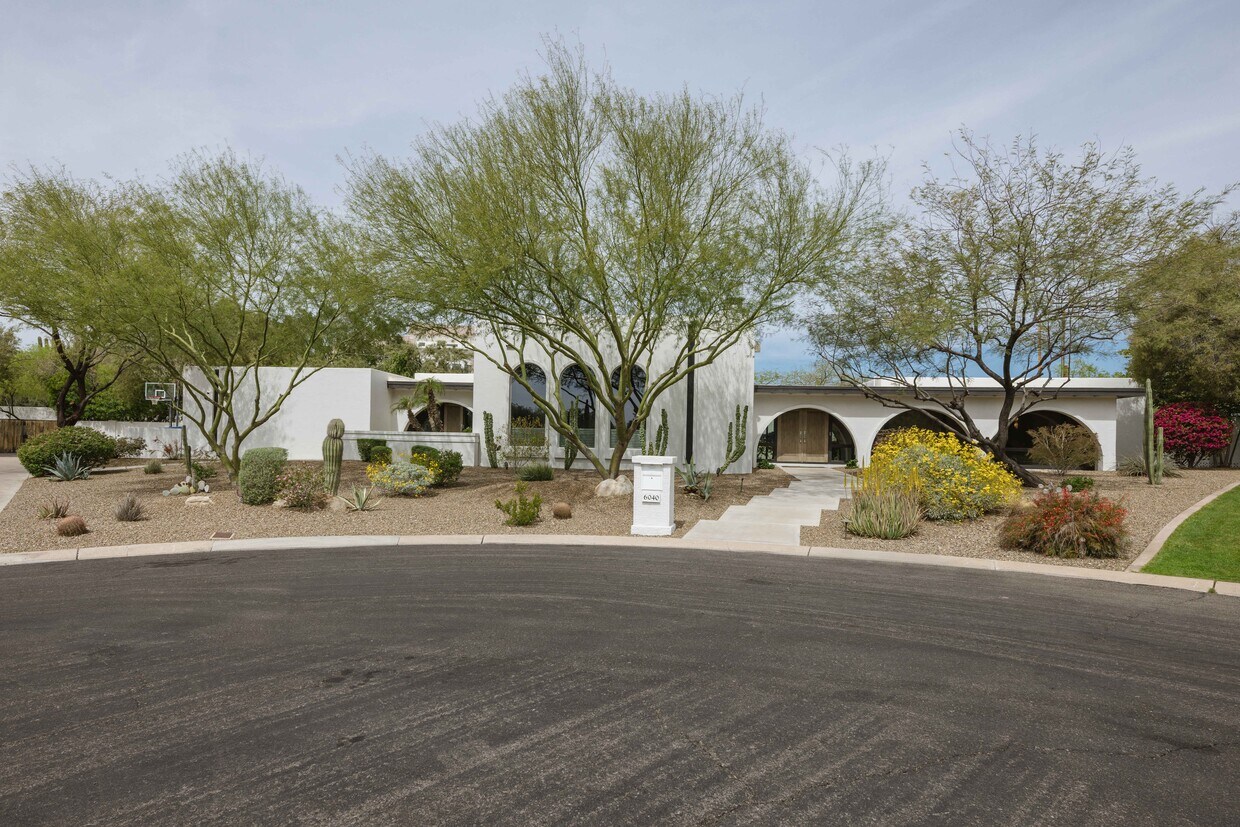 Foto principal - 6040 N 22nd Pl