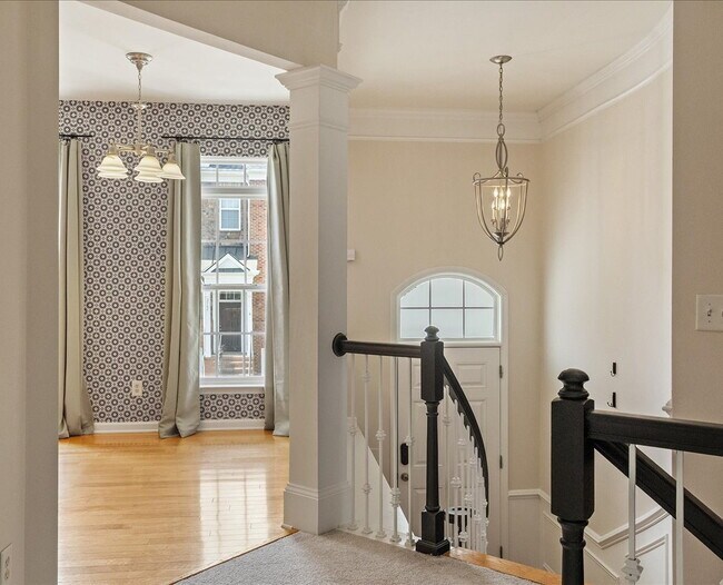 Foto del edificio - Gorgeous Townhome in Great Raleigh Location!