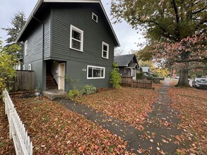 Building Photo - 636 F St