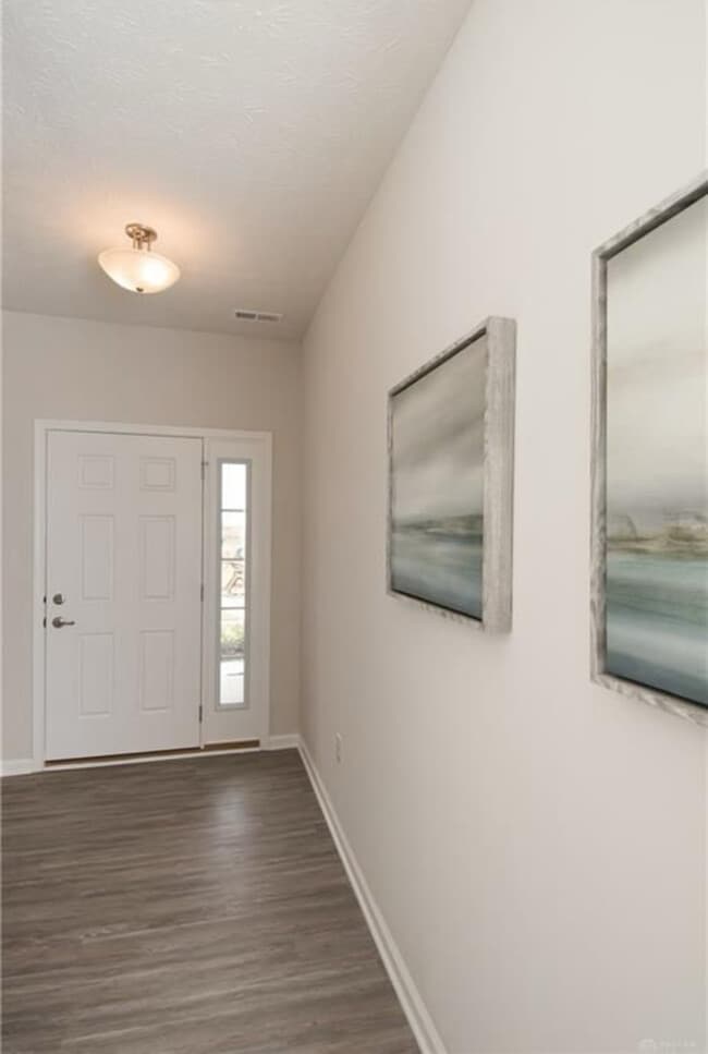 Building Photo - 2125 Schmidt Dr W