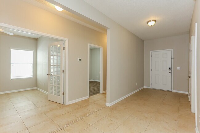 Foto del edificio - 16192 Tisons Bluff Rd