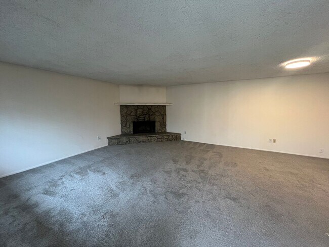 Foto del edificio - r1707se145thctvancouver