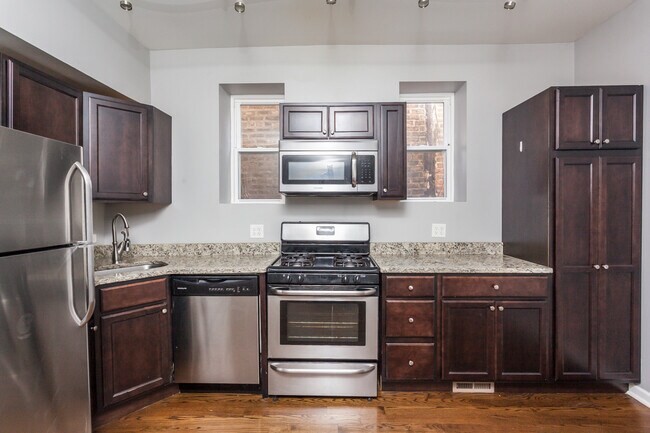 Foto del edificio - 2348 W Moffat St