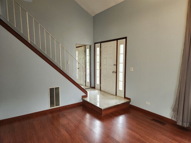 Foto del edificio - 357 Wisteria Dr