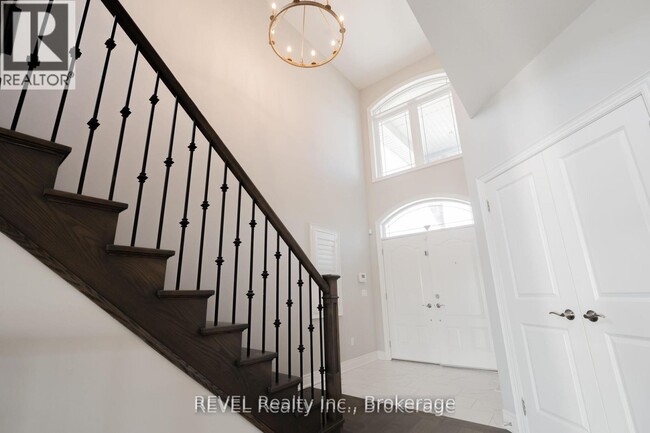 Building Photo - 202 Viger Dr