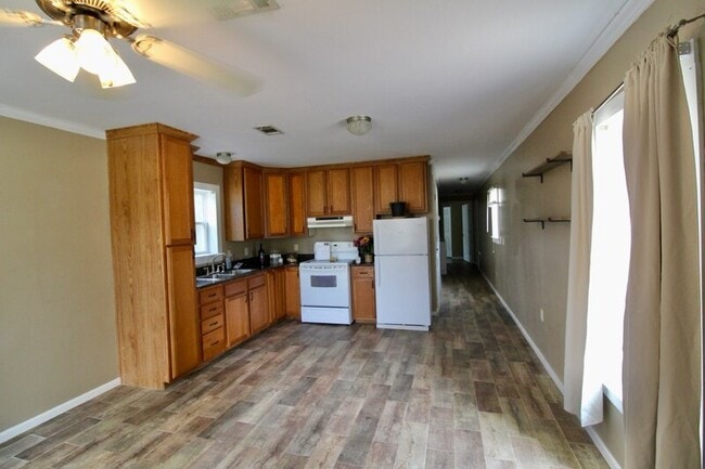 Building Photo - 147 Caswell Branch Rd