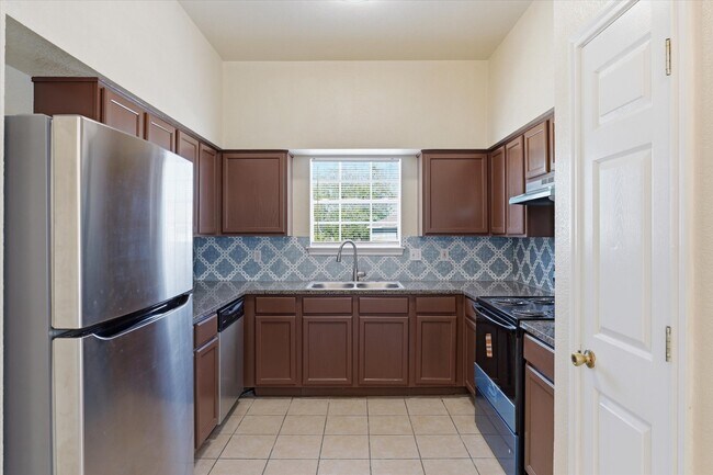 Building Photo - 885 Sagewood Trail