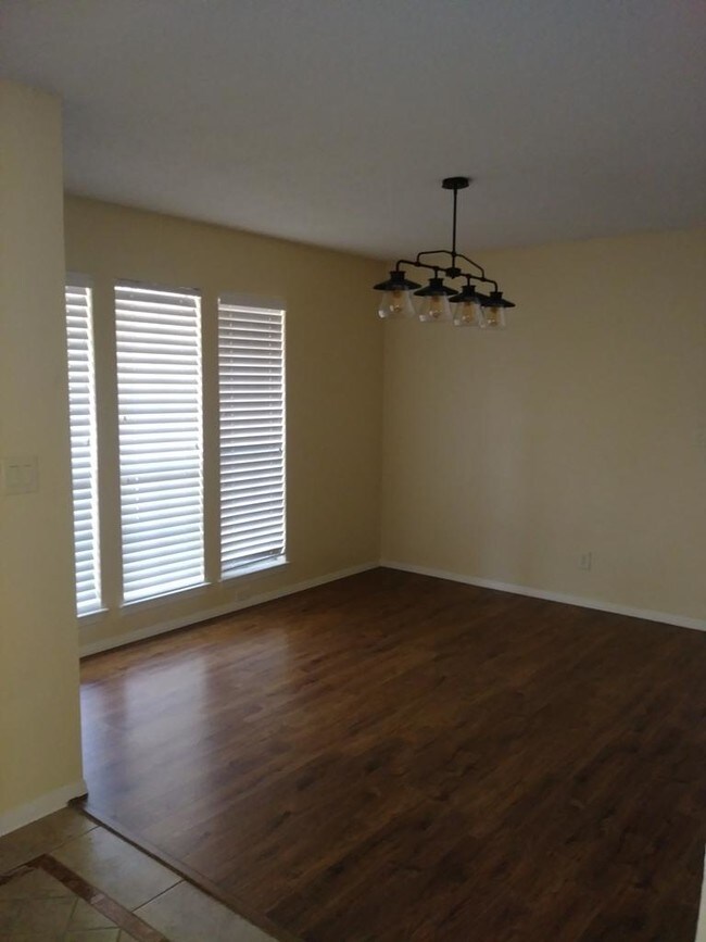 Building Photo - 7116 Ramada Dr