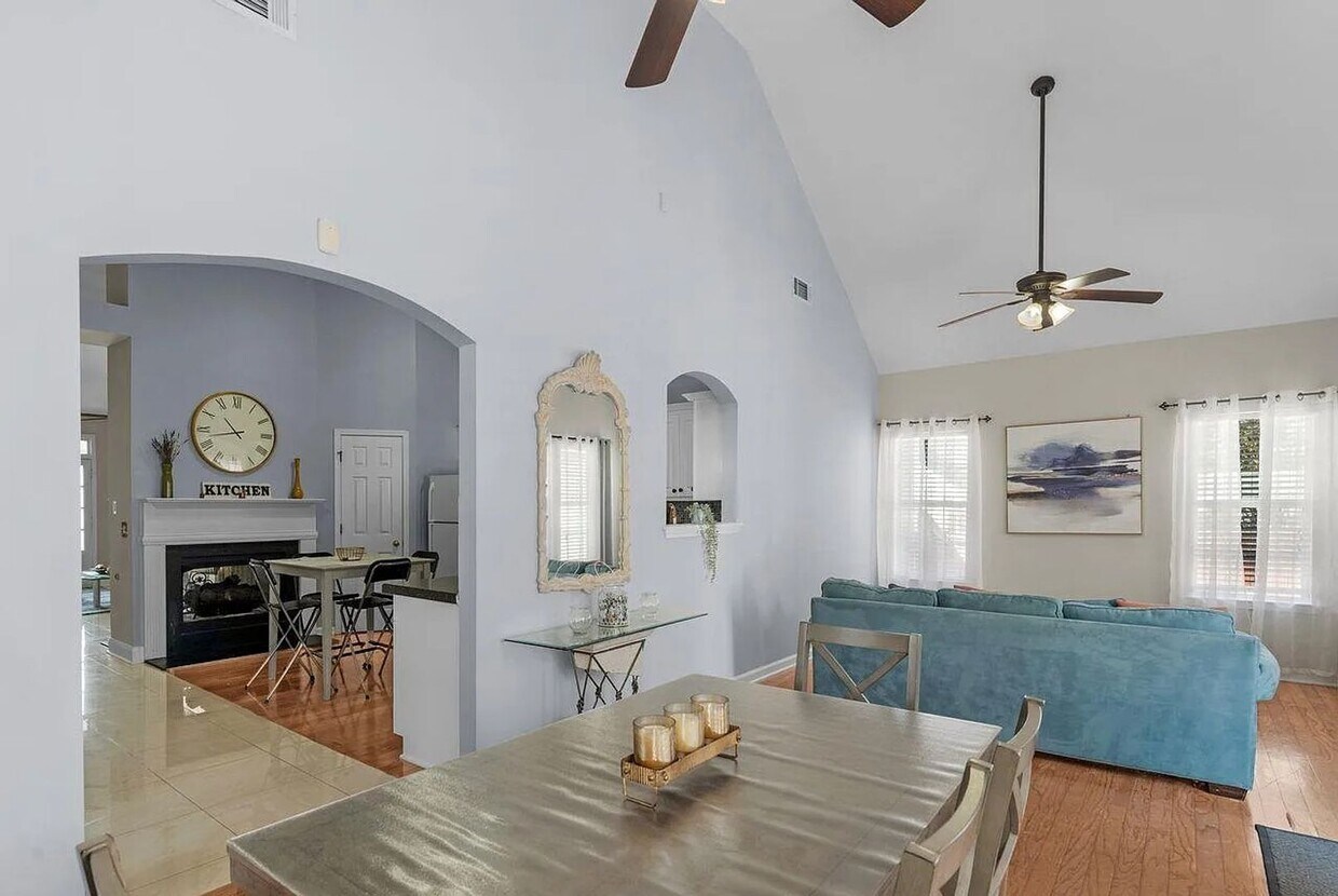 Foto del edificio - Beautiful 3 Bedroom Ranch: Move in Special available