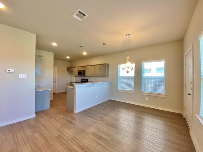 Building Photo - 9975 Rio Doso Dr