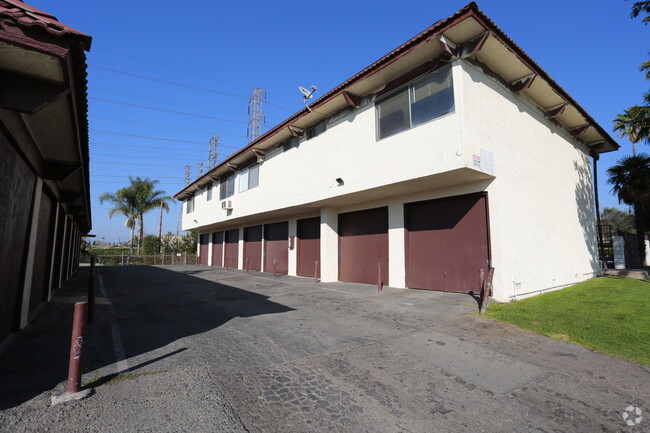 Building Photo - 121 E Trenton Ave