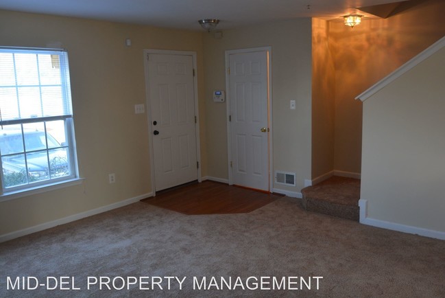 Building Photo - 206 Jacks Way