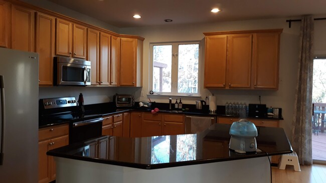Foto del edificio - 4218 Trumbo Ct