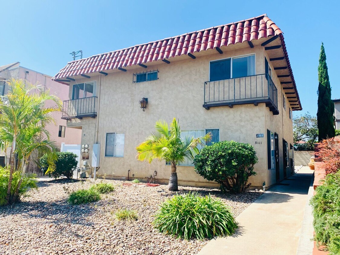 Foto principal - PERFECTLY LOCATED POINT LOMA 2BD/1.5BA TOW...